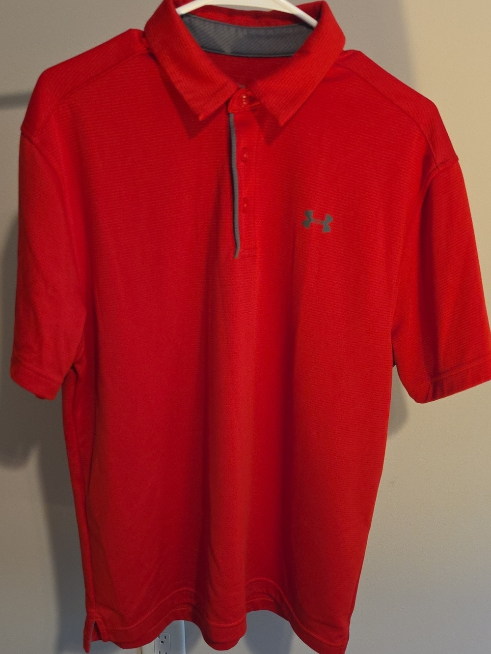 Under Armour Men’s Bright Red Performance Polo Large